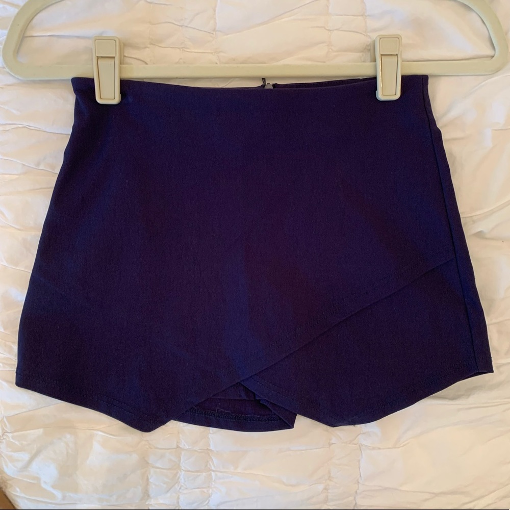 American Threads navy skort